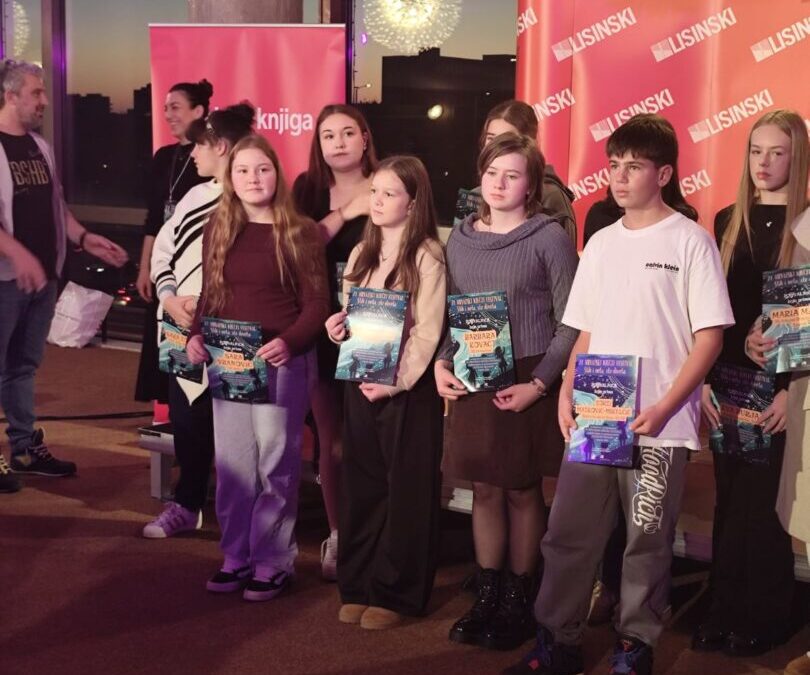 Naše učenice na izložbi – Vizualno-taktilno istraživanje