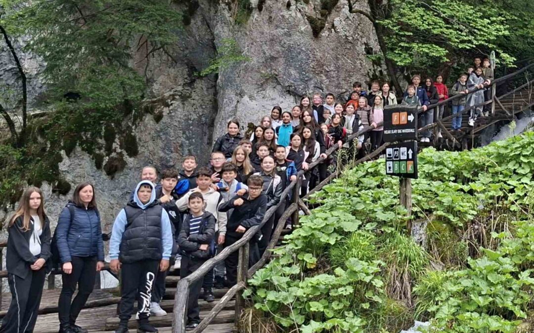 Izvanučionička nastava učenika 5. i 6. razreda u Nacionalni park Plitvička jezera